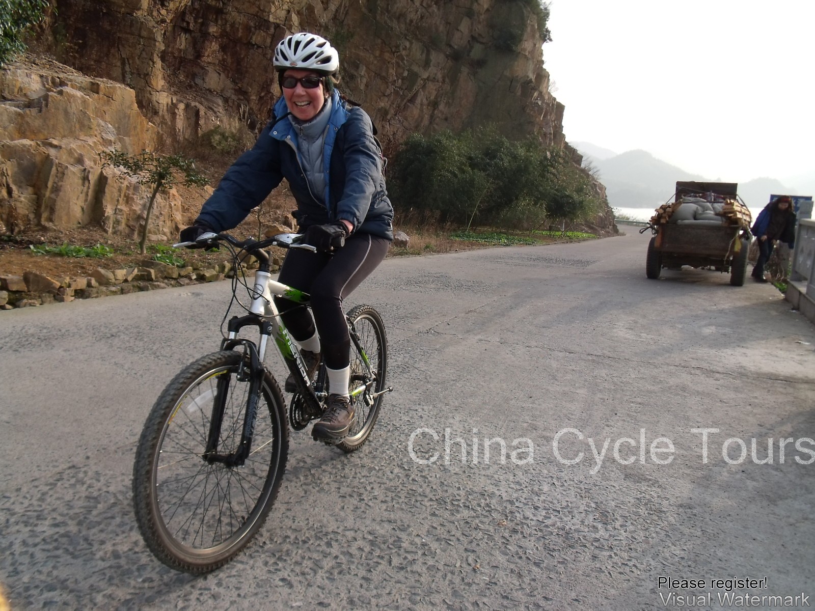 Cycling around Dui He Kou, Moganshan